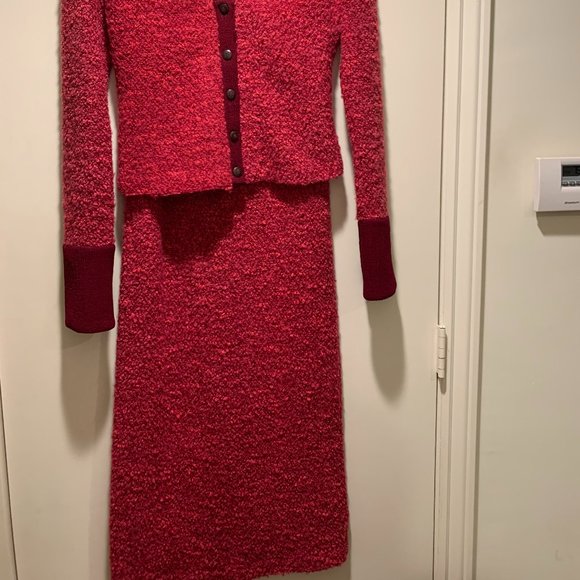 Vintage Red Knit Top and Skirt Set - Picture 8 of 11